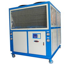 深圳日歐注塑專用冷水機 提升生產(chǎn)效率與產(chǎn)品質(zhì)量的關(guān)鍵制冷設(shè)備